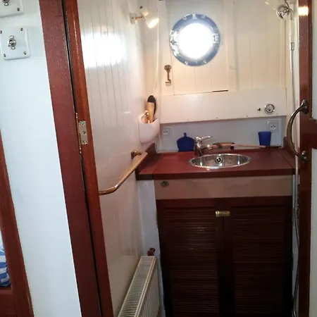 Gentleman Yacht Classic 4* 海滨圣玛丽