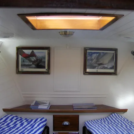 Gentleman Yacht Classic