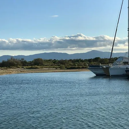 Gentleman Yacht Classic 船屋 海滨圣玛丽